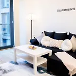 Chinatown Suite With Freepark And Netflix